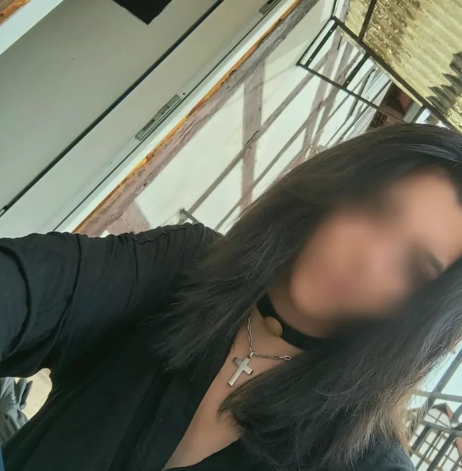 Nour, 28